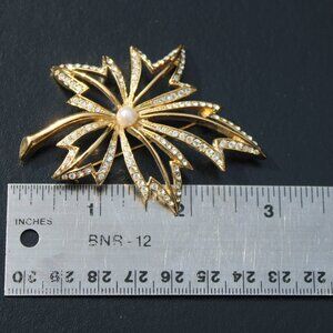 Vintage Signed Napier Gold Tone Open Leaf Brooch Pin with Clear Rhinestones